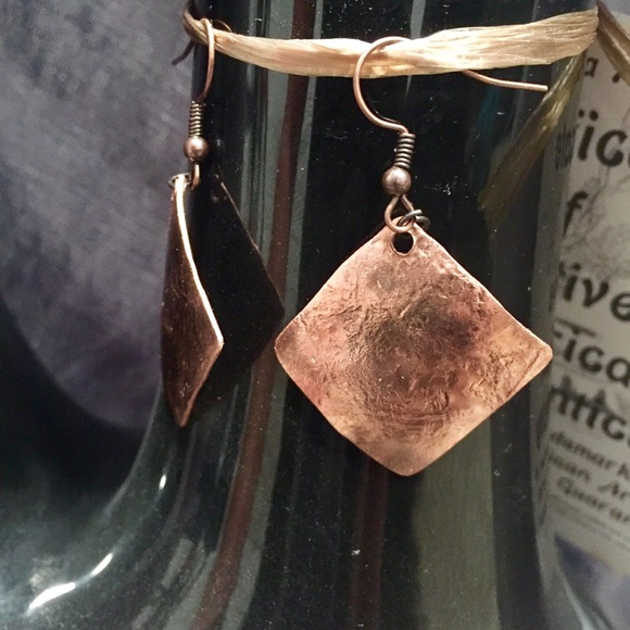 Handcrafted Polished Copper Diamond Shape Earrings - Picture 3 of 8